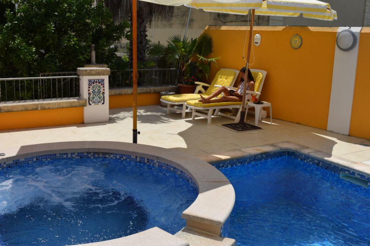 Central Villa Flatlet With Pool - Free Parking And Wifi Lija Buitenkant foto